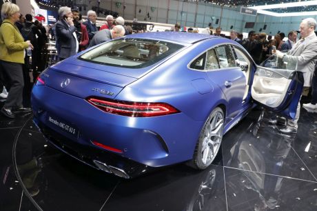 arrière mercedes amg gt 4 portes bleu genève 2018