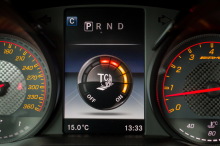 Mercedes AMG GT R traction control au compteur
