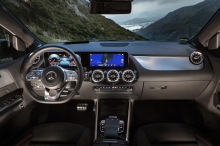 Mercedes Class B 2019 front panel