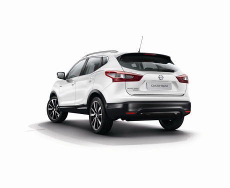 3/4 arrière Nissan Qashqai White Edition
