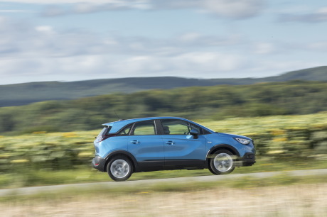 Opel Crossalnd X bleu profil droit