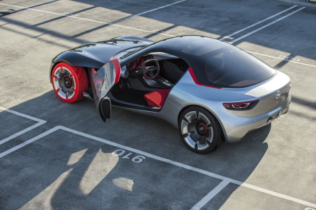 Opel GT Concept porte ouverte