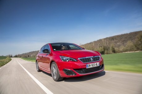 Peugeot 308 Volkswagen Golf 7 avis fiabilité