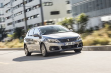 Peugeot 308 front action