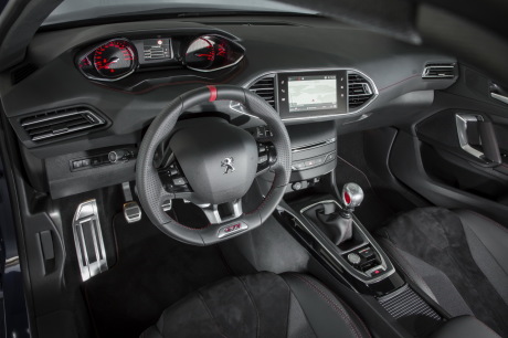 Peugeot 308 GTi 2017 planche de bord