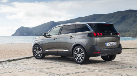 Le 5008 GT est basé sur le GT Line avec des éléments distinctifs en plus.