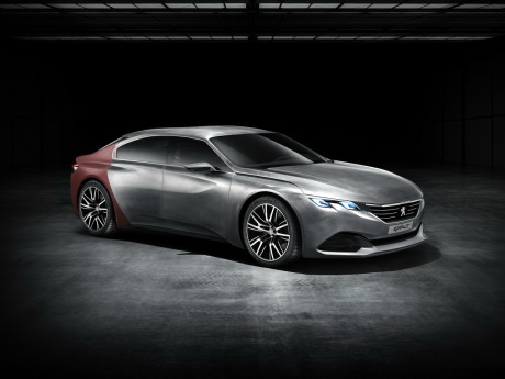 Peugeot Exalt concept vue avant gris et rouge