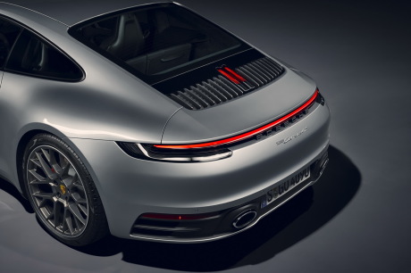 Porsche 911 992 engine