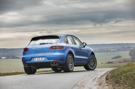 Porsche Macan 2017 bleu arrière droit