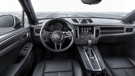 Porsche Macan 4 cylindres planche de bord habitacle