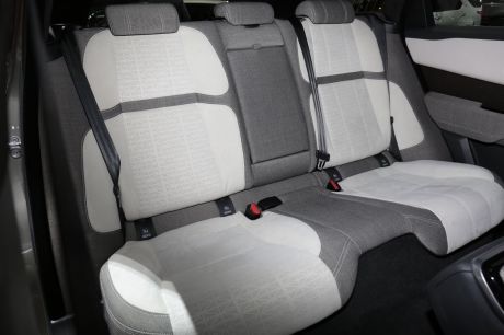 Land Rover Range Rover Velar places AR