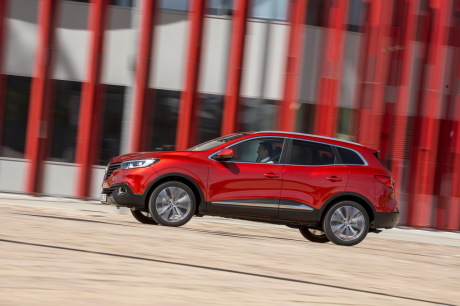 Le TCe 165 constitue une seconde offre de moteur à essence sur le Kadjar.