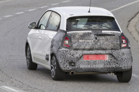 Renault Twingo restylée 2019 vue arrière canmouflée