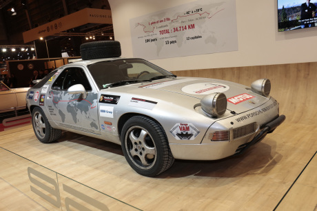 Cette Porsche 928 vient de parcourir 34 714 km en 104 jours.