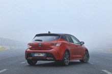 Toyota Corolla red static rear wheel