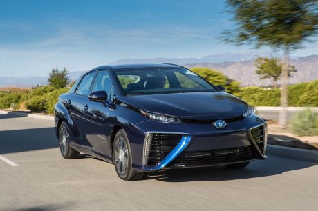 toyota mirai bleue
