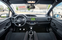 Toyota Yaris GRMN planche de bord