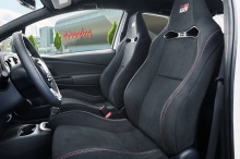 Toyota Yaris GRMN sièges baquet