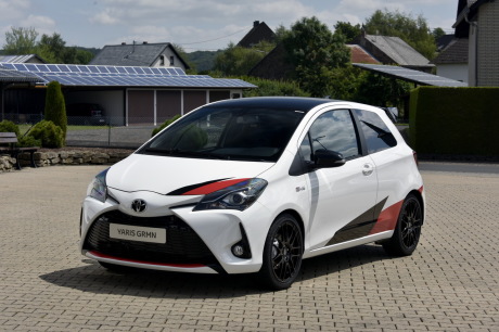Toyota Yaris GRMN avant gauche