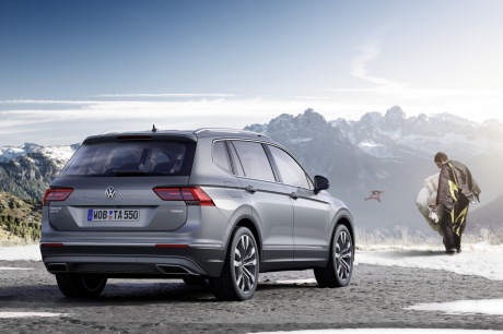 Volkswagen Tiguan Allspace vue arrière couleur grise