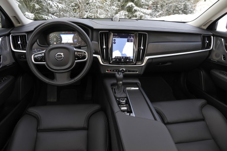 Volvo V90 Cross Country Luxe 2017 vue de la planche de bord