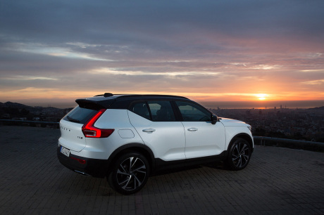 Statique AR profil Volvo XC40 T5 AWD R-Design