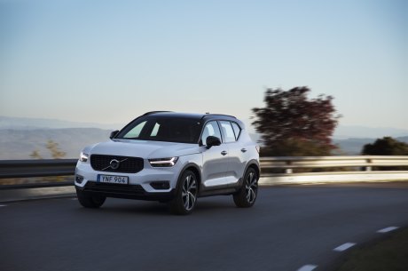 Volvo XC 40 T5 AWD R-Design