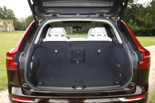 Volvo XC60 coffre ouvert