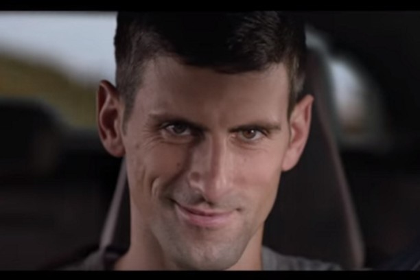 video novak djokovic 224 bord de la peugeot 308 gti l argus video novak djokovic 224 bord de la peugeot 308 gti l argus
