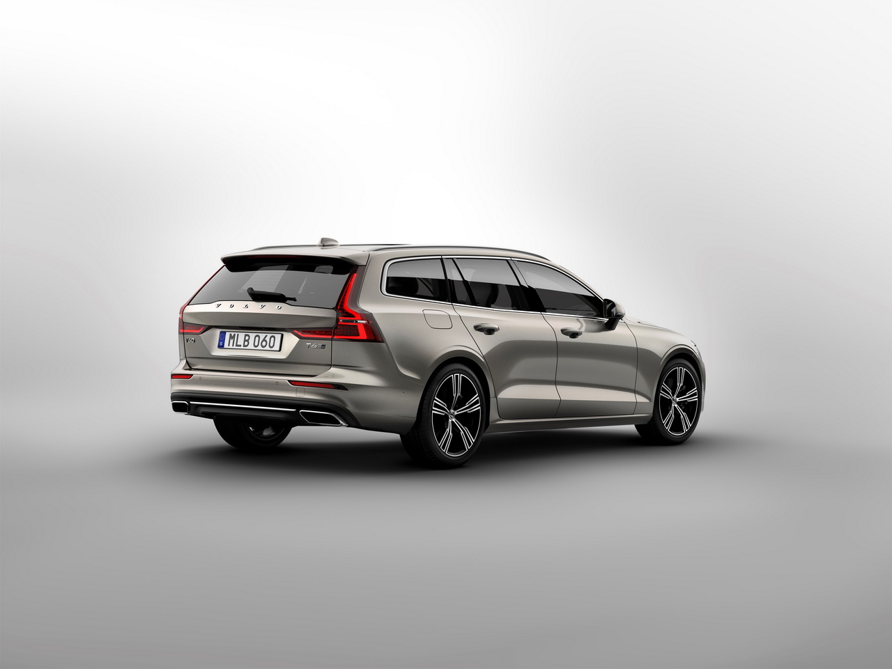 volvo-v60-2018-08.jpg