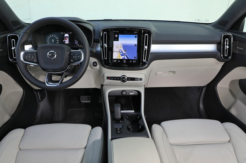 Essai Volvo Xc40 >> Volvo XC40 D4 AWD : premier essai du SUV compact de Volvo - Photo #22 - L'argus Essai Volvo Xc40 >> Volvo XC40 D4 AWD : premier essai du SUV compact de Volvo - Photo #22 - L'argus