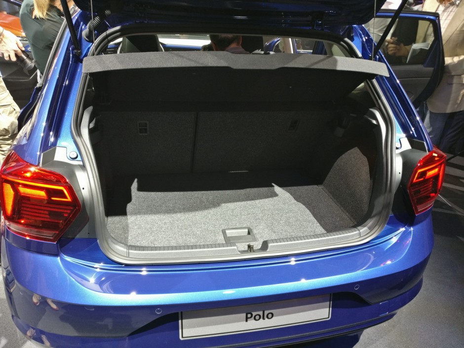 vw-polo-2017-coffre.jpg?width=940&qtype=