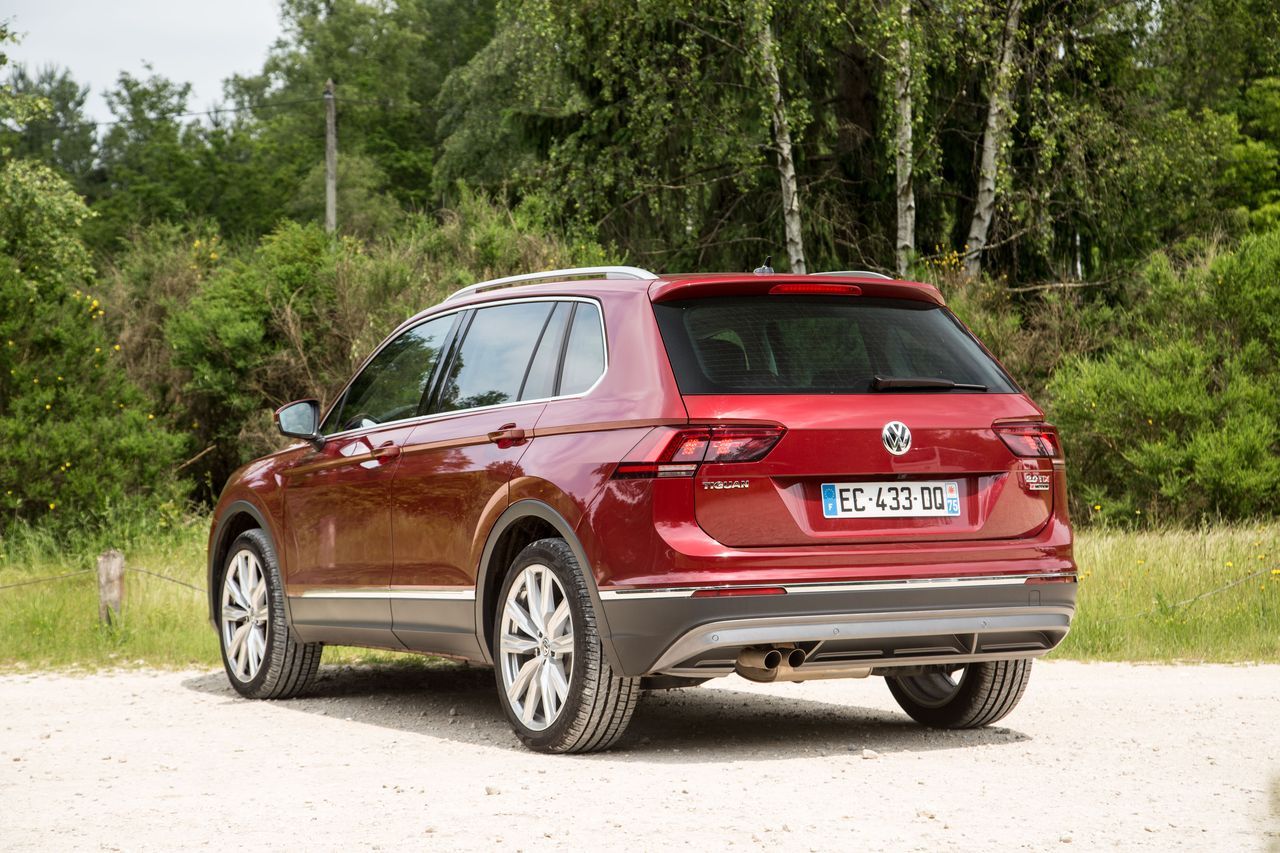 Essai Comparatif Le Vw Tiguan Tdi 190 D 233 Fie Le Bmw X1