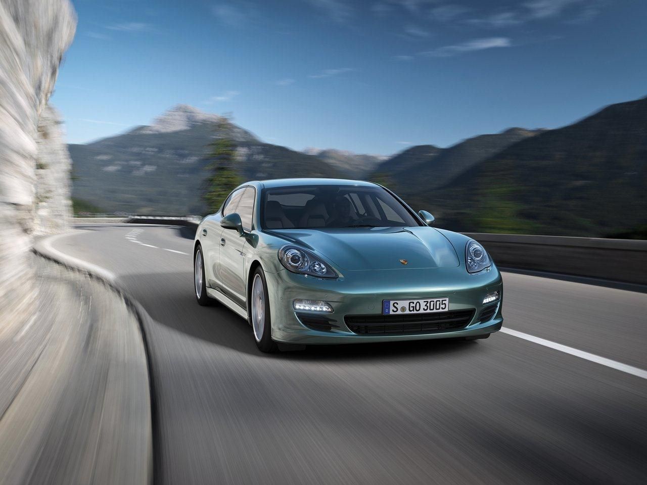 Francfort 2013 : la Porsche Panamera diesel gagne 50 chevaux