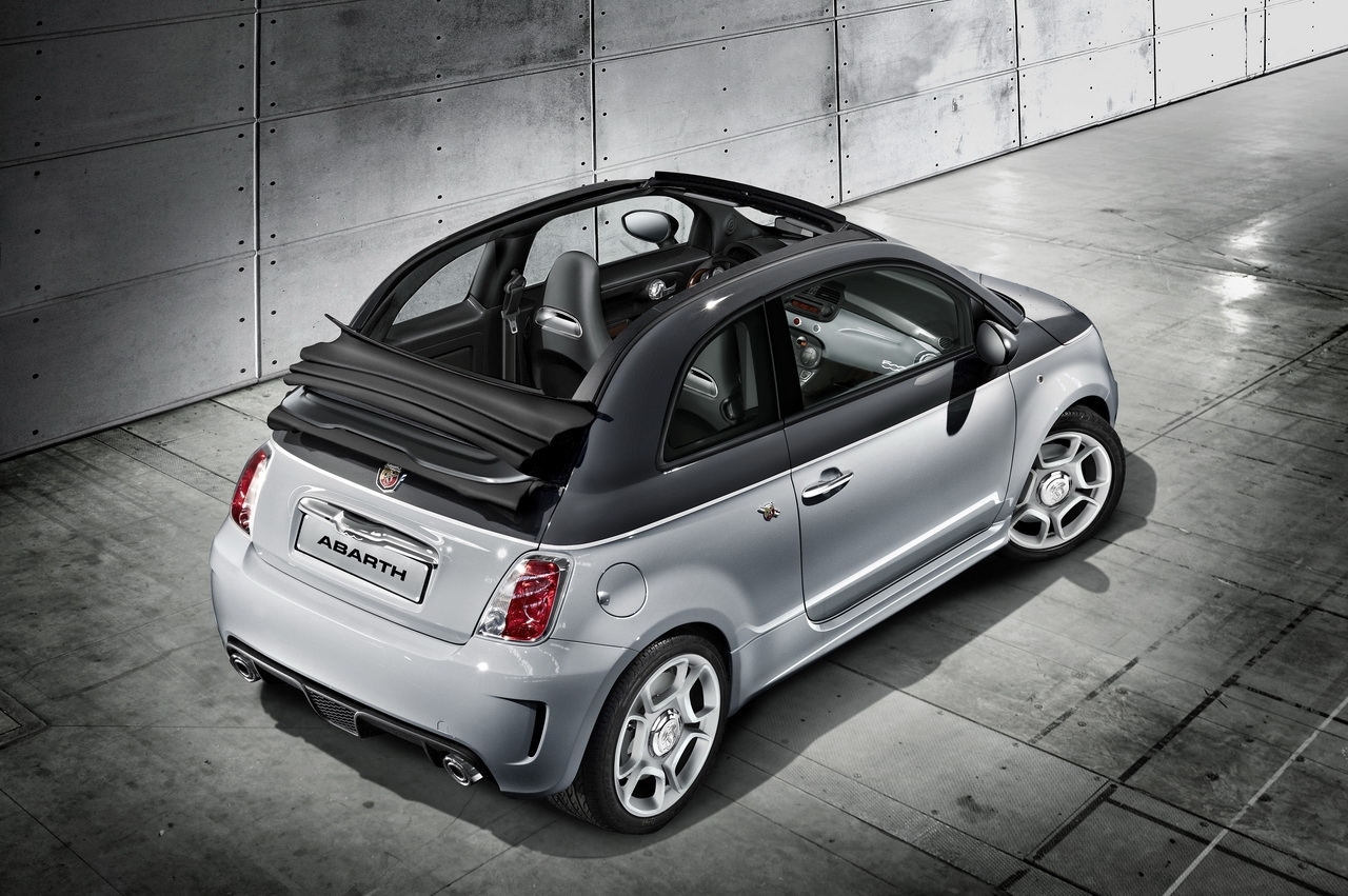 L'Abarth 500 s'est fait décapoter