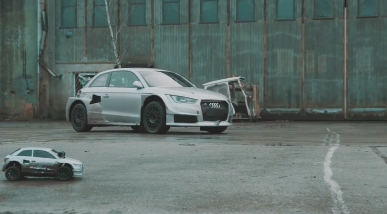 Vidéo : duel entre l'Audi S1 rallycross et sa réplique miniature