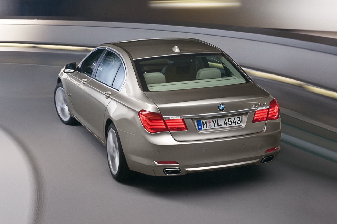 Le 6 cylindres en ligne passe à 306 ch