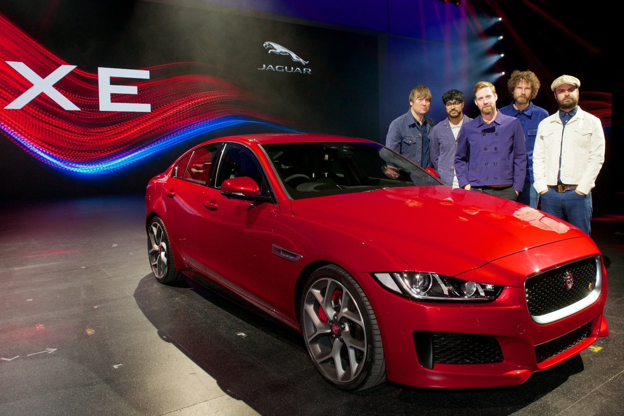 Nouvelle Jaguar XE : photos et vidéo du show à Londres
