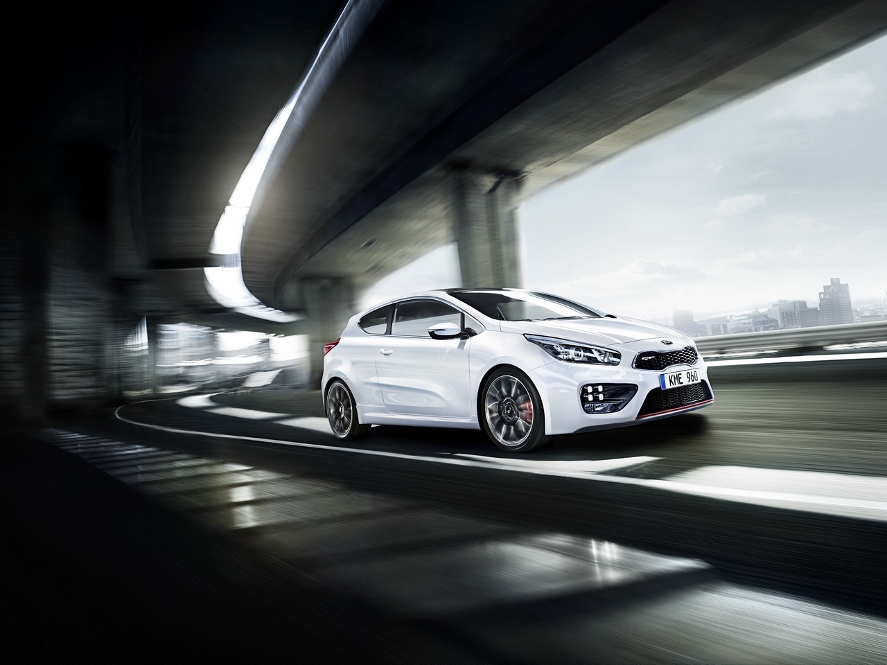 La Kia pro-cee'd GT se dévoile avant le salon de Genève