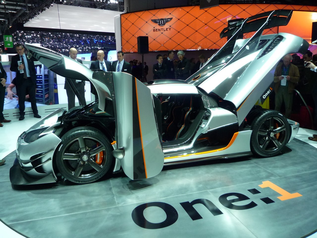 La Koenigsegg Agera One:1 sort ses 1 360 chevaux !