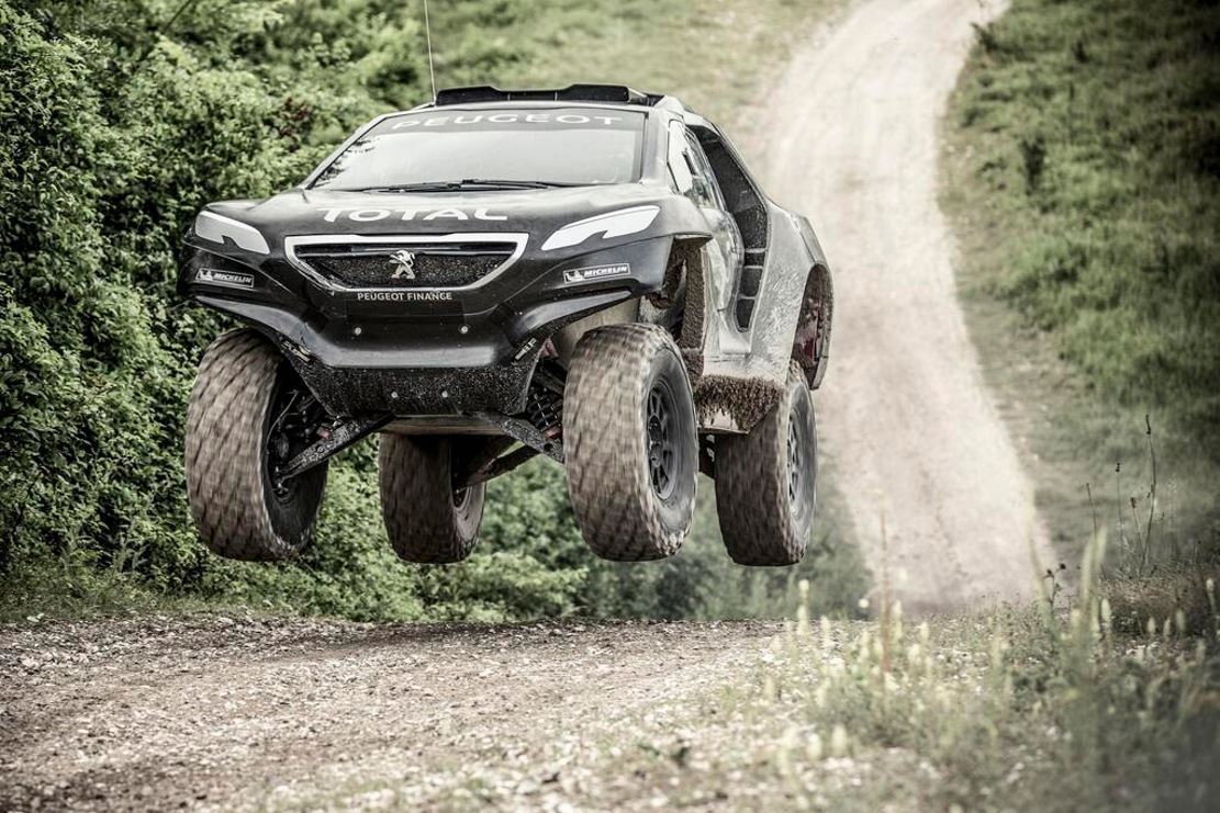 Le Peugeot 2008 DKR dans ses ouvres (Vidéo)