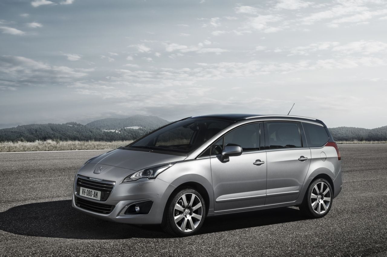 Salon Francfort 2013 : la Peugeot 5008 s'offre un nouveau look pour la rentrée