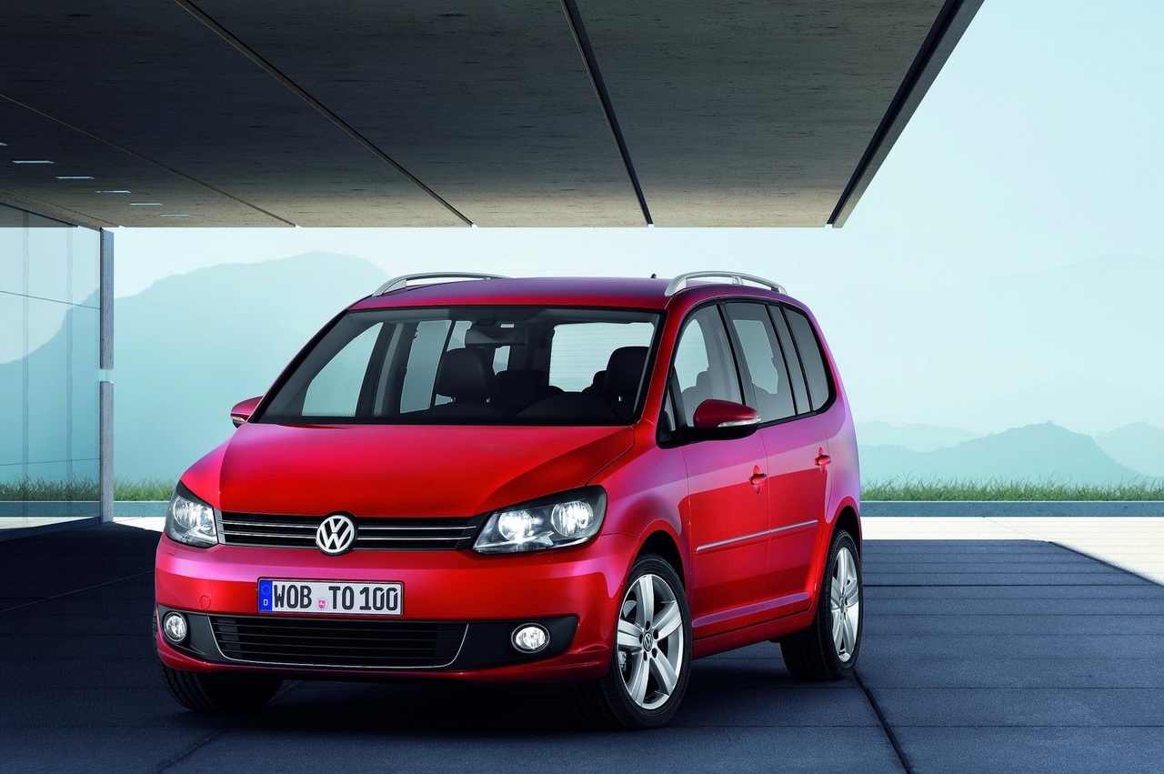 Volkswagen dévoile le visage du nouveau Touran
