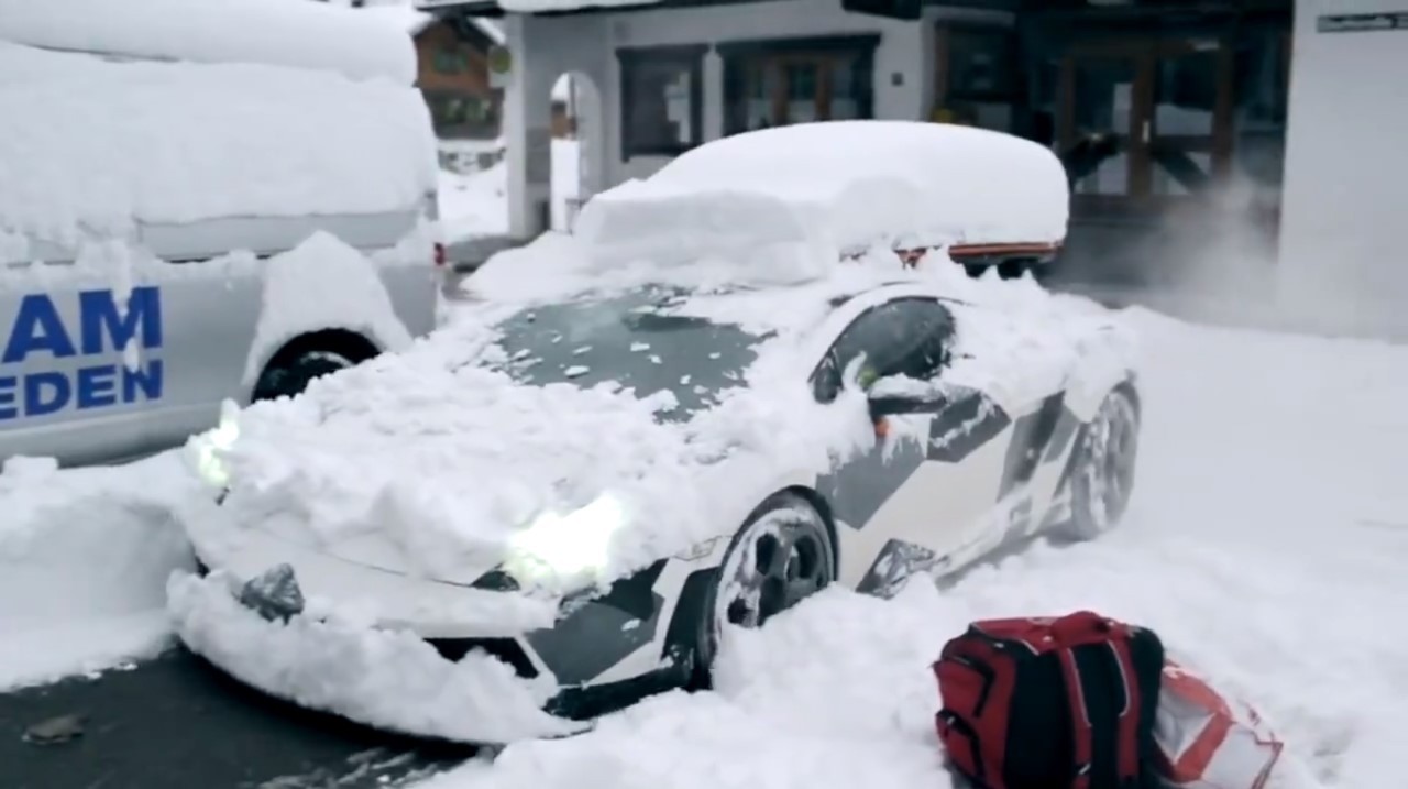 Vidéo : la Lamborghini Gallardo est-elle adaptée à la neige ?