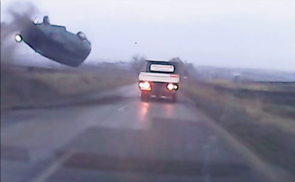 Vidéo : l'accident absurde mais ultra spectaculaire