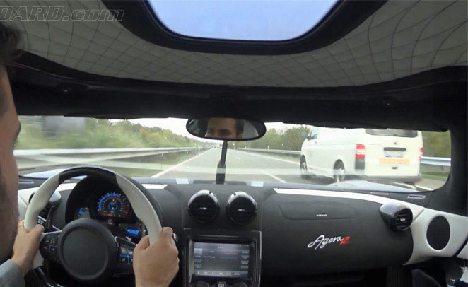 340 km/h dans une Koenigsegg Agera R, sur autoroute