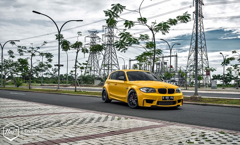 Insolite : il se construit sa propre BMW Série 1M 5 portes