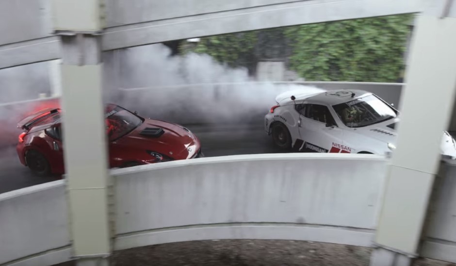 Vidéo : rodéo drift au centre commercial