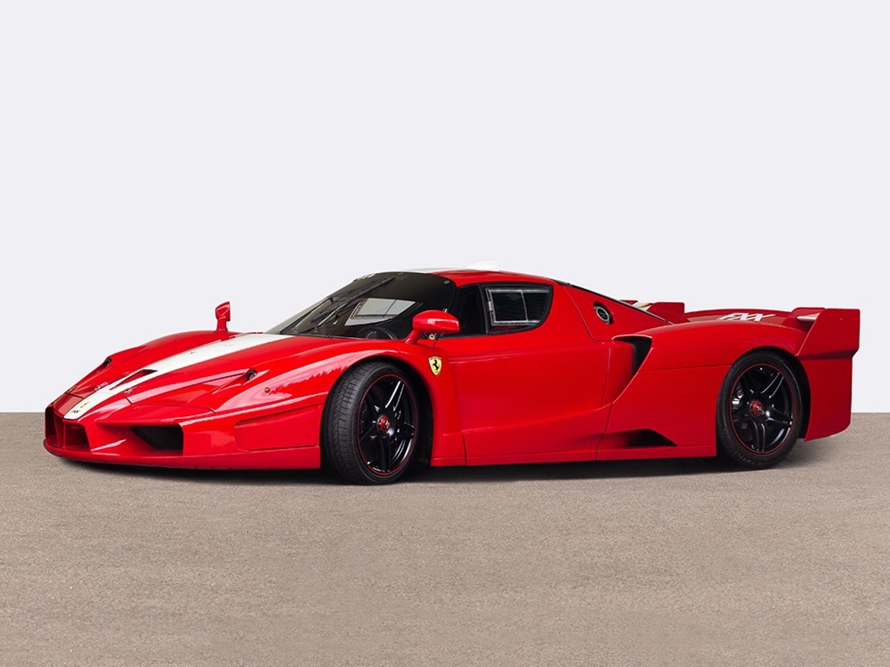 Une Ferrari FXX signée par Michael Schumacher aux enchères