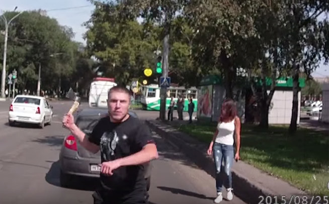 Vidéo : le psychopathe à ne pas rencontrer en voiture
